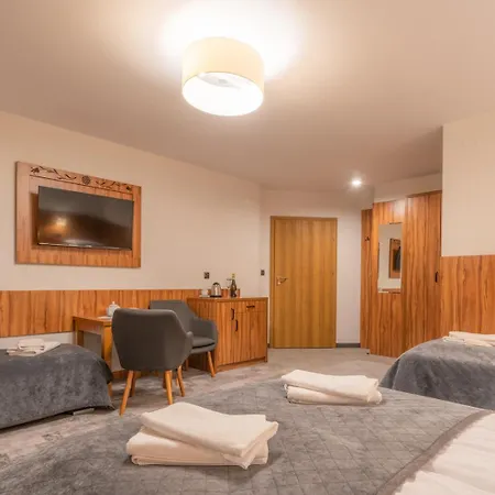 招待所 Marti Gold