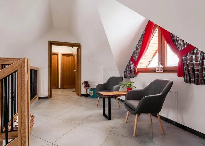 Marti Gold זקופאנה