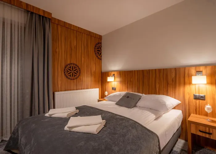 Marti Gold בית הארחה